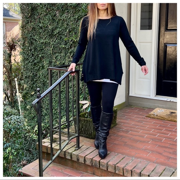 Made in Italy Soft Viscose blend Knit Sweater Tunic with side detail - Picture 5 of 9